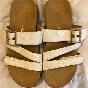 White Vionic “Skylar” Snake Skin Sandals, Size 6